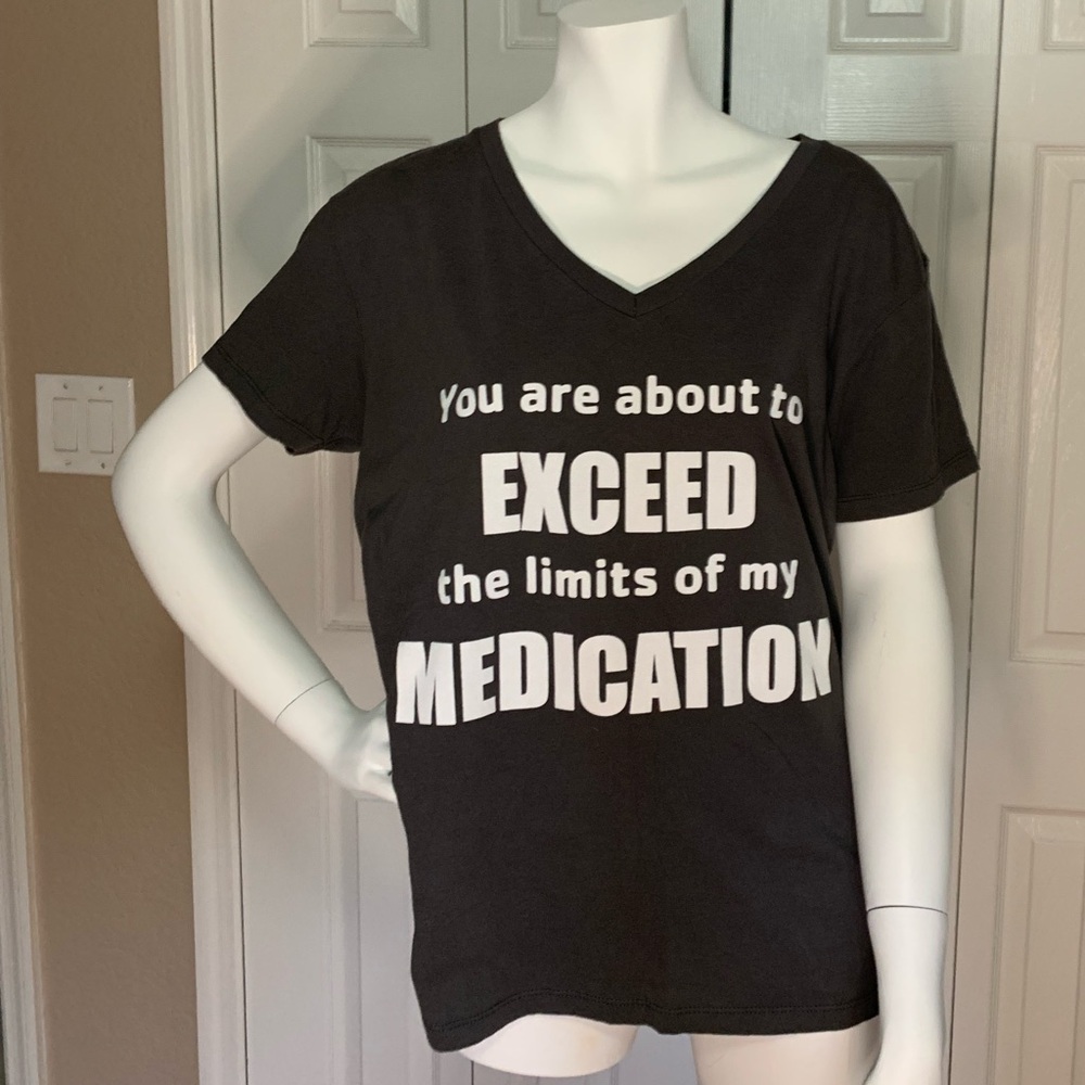 Women’s black t-shirt size large